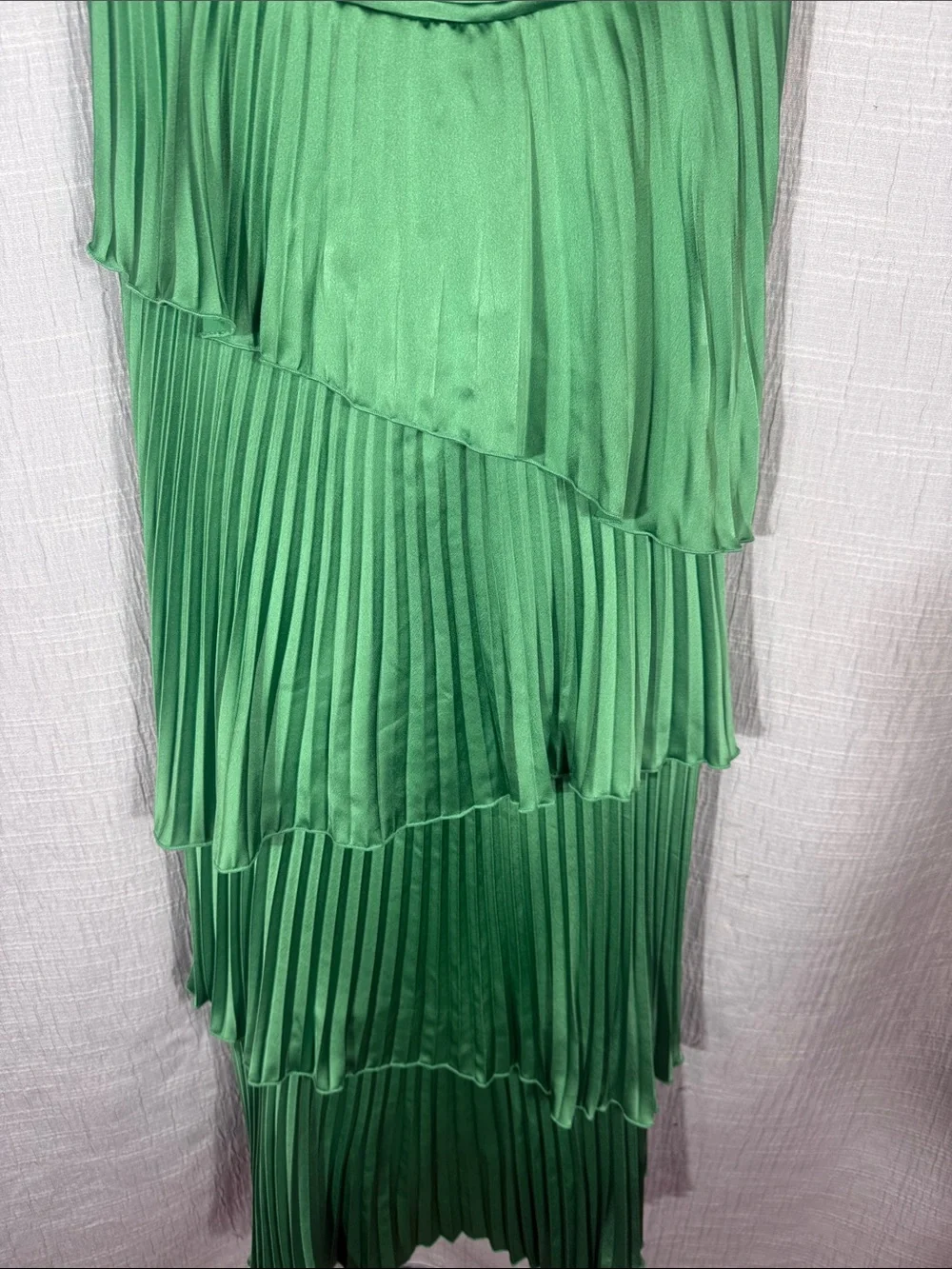 A & F Giselle Pleated Tiered Maxi Dress medium green cutout